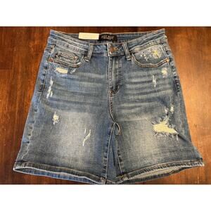 Judy Blue distressed denim bermuda shorts women's medium NWT